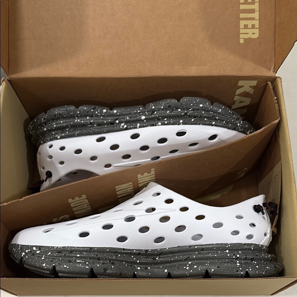 Kane recover shoe - size 12